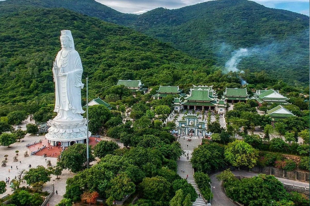 Linh Ung, Marble Mountains & Hoi An Day Tour