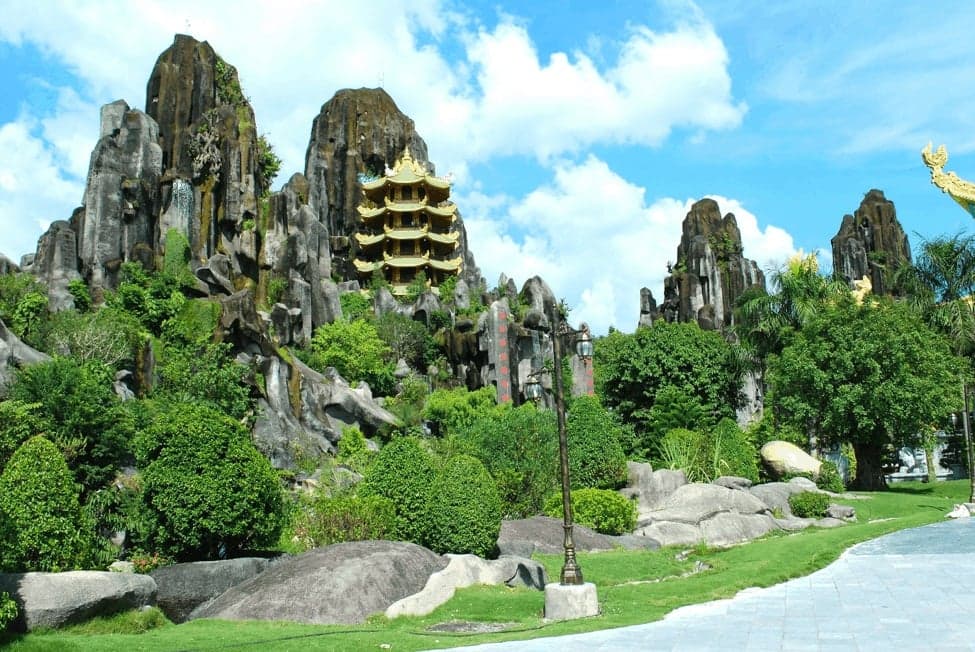 Linh Ung, Marble Mountains & Hoi An Day Tour