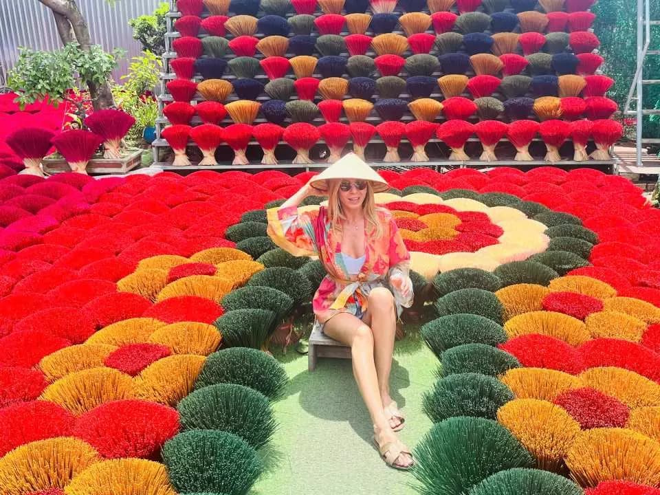 Incense Village & Hat Making Village in Hanoi Half Day Tour
